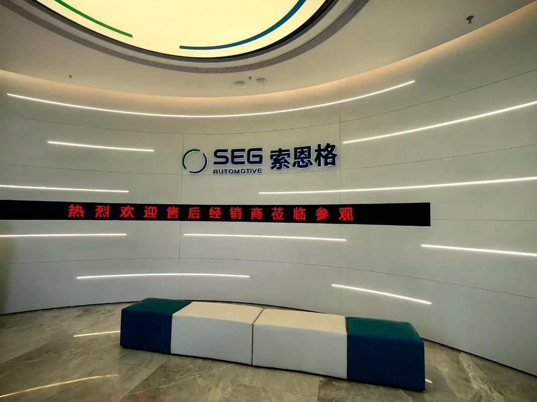 喷泉 之所以漂亮 那是因为它有压力瀑布之所以壮观 那是因为